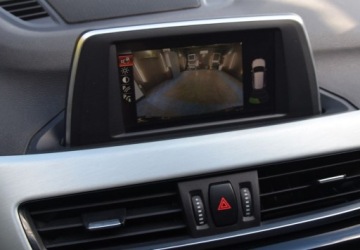 BMW X1 F48 2016 BMW X1 Benzyna Skory Podgrzewane fotele LED Automatyczna skrzynia 2.0, zdjęcie 20