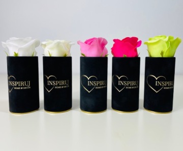 Цветочная коробка с розовыми мыльными цветами подарок благодаря Дню учителя