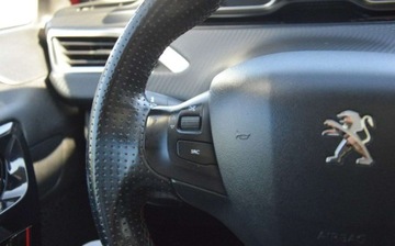 Peugeot 2008 I SUV Facelifting 1.2 PureTech 110KM 2016 Peugeot 2008 1.2B GT Navi Kamera Oryginal Lakier 2016r Sprowadzony Gwaranc, zdjęcie 36
