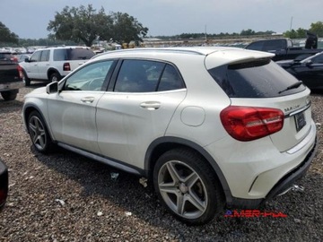 Mercedes GLA I 2015 Mercedes-Benz GLA 2015 r., 2,0L 250 4 MATIC 2.0 Benzyna 208KM, zdjęcie 3