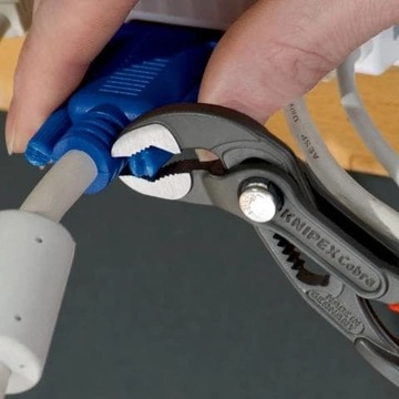 KNIPEX Cobra 125 87 01 125 Регулируемые трубогубцы
