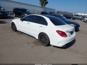 Mercedes Klasa C W205 2017 Mercedes-Benz Klasa C 63 AMG 2017 4.0 Benzyna 469KM, zdjęcie 3