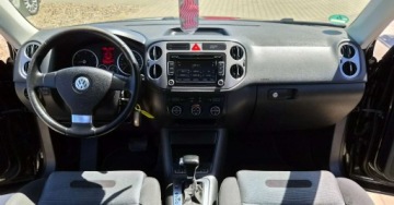 Volkswagen Tiguan I SUV 2.0 TDI CR DPF 140KM 2008 Volkswagen Tiguan 2,0 TDI 140KM 4Motion DSG Pnorama Hak Serwis 2.0 Diesel, zdjęcie 33