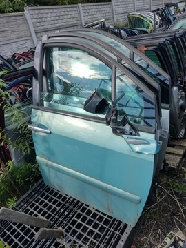 DVEŘE PRAVÝ PŘEDNÍ PEUGEOT 807 CITROEN C8