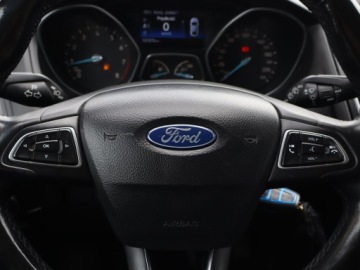Ford Focus III Kombi Facelifting 1.0 EcoBoost 125KM 2015 Ford Focus 1.0 EcoBoost, Klima, Klimatronic, zdjęcie 14