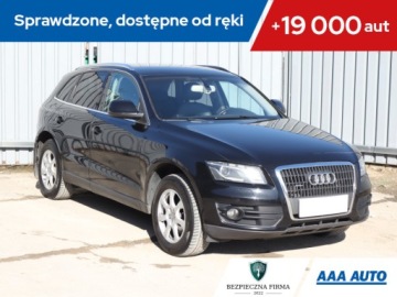 Audi Q5 I SUV 2.0 TDI 170KM 2011 Audi Q5 2.0 TDI, Salon Polska, 167 KM, 4X4