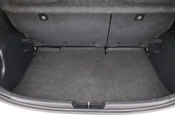 Toyota Yaris III Hatchback 5d Facelifting 2017 1.0 VVT-i 72KM 2019 Toyota Yaris 1.0 VVT-i, Salon Polska, Serwis ASO, zdjęcie 13