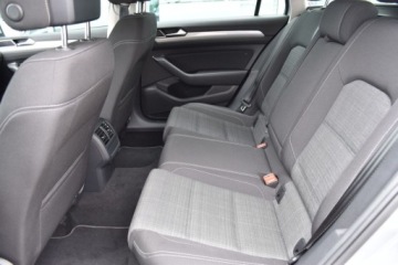 Volkswagen Passat B8 Variant Facelifting 2.0 TSI 190KM 2022 Volkswagen Passat SalonPL 2.0 TSI 190KM DSG Business NaviMatrixKeyLessKame, zdjęcie 30