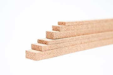 Dylatacyjna listwa korkowa do podłóg 5x16x950mm