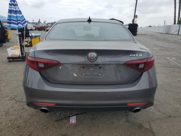 Alfa Romeo Giulia II Sedan Facelifting 2.0 Turbo 280KM 2021 Alfa Romeo Giulia Sport 2021 2.0l 2.0 Benzyna 280KM, zdjęcie 2