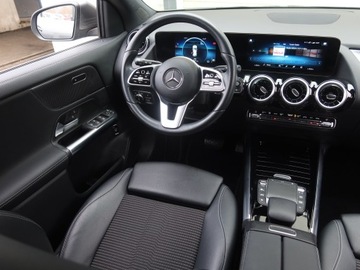 Mercedes GLA II Off-roader 1.3 200 163KM 2020 Mercedes GLA GLA 200, Salon Polska, Serwis ASO, zdjęcie 6