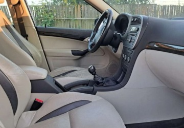 Saab 9-3 II SportKombi 1.9 TTiD PF 160KM 2011 Saab 9-3 Saab 9-3 1.9 TTiD DPF Vector 1.9 Diesel 160KM, zdjęcie 14