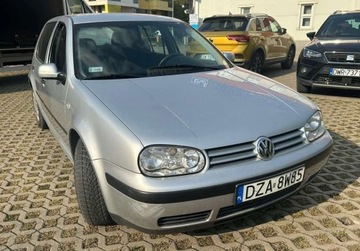 Volkswagen Golf IV Hatchback 1.6 i 16V FSI 110KM 2002 Volkswagen Golf 1.6 benzyna 2002r 1.6 Benzyna 110KM, zdjęcie 2