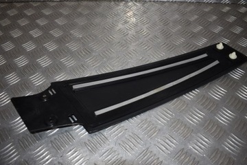 Наружное стекло правой средней стойки I TESLA S