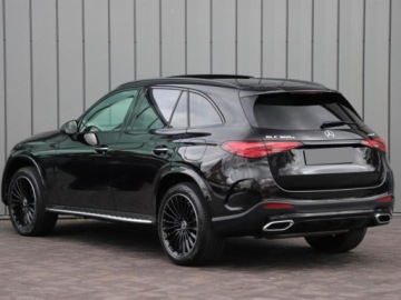 Mercedes GLC C254/X254 2025 MERCEDES-BENZ GLC 300 e 4-Matic AMG Line 2.0 (360KM) 2025, zdjęcie 3