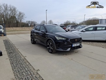 Cupra Formentor Crossover 1.5 TSI 150KM 2022 Cupra Formentor 1,5 tsi 150KM navi kamera alu grz.kierownica digital zarej, zdjęcie 3