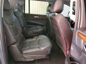 Cadillac Escalade III 2016 Cadillac Escalade Esv Luxury 2016 6.2l 6.2 Benzyna 420KM, zdjęcie 11