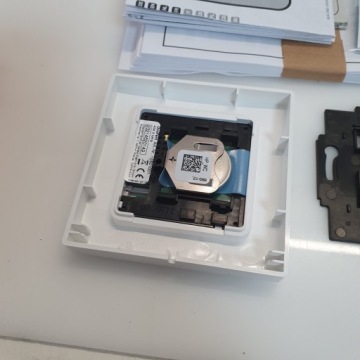 N7 Homepilot 12501001 Умный настенный выключатель