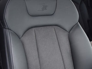 Audi Q8 SQ8 4.0 TFSI 507KM 2025 AUDI Q8 SQ8 TFSI quattro Suv 4.0 (507KM) 2025, zdjęcie 4