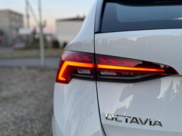 Skoda Octavia IV Kombi 2.0 TDI 150KM 2022 Skoda Octavia 2.0 TDI 150 KM DSG AMBITION BEZWYPADKOWY 2.0 Diesel 150KM, zdjęcie 7
