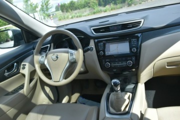 Nissan X-Trail III Terenowy 1.6 dCi 130KM 2016 Nissan X-Trail 1.6dCi 129KM Manual 2016r. Salon Xe, zdjęcie 24