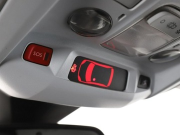 Peugeot 3008 II Crossover 1.5 BlueHDI 130KM 2018 Peugeot 3008 Virtual Navi Czujniki parkowania, zdjęcie 32