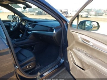 Cadillac 2022 Cadillac XT6 Luxury 2022 2.0 Benzyna 235KM, zdjęcie 2