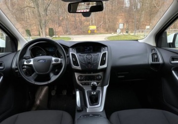 Ford Focus III Kombi 1.0 EcoBoost 125KM 2013 Ford Focus 1.0 Benzyna Bezwypadkowy Pierwszy Wlasciciel Benzyna 125KM, zdjęcie 6