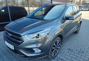 Ford Kuga II SUV Facelifting 1.5 EcoBoost 150KM 2018 Ford Kuga Ford Kuga II ST-Line ,serwis 1.5 Benzyna 150KM