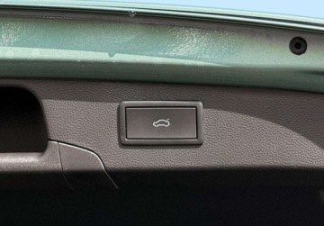 Volkswagen Passat B8 Variant Facelifting 2.0 TDI SCR 150KM 2024 Volkswagen Passat Variant Reflektory IQ Light Matrix Masaz Alcantara Sa, zdjęcie 15