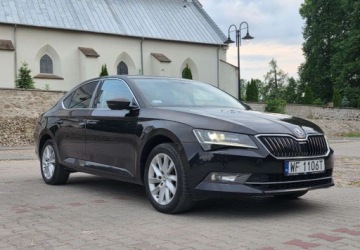 Skoda Superb III Liftback Facelifting 2.0 TSI 272KM 2019 Skoda Superb 4x4DSG280KMSalon PLFV 23AMBITIONGwarancjaSuper stan