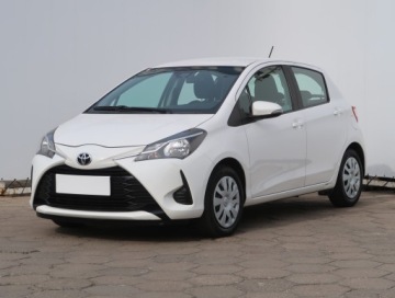 Toyota Yaris III Hatchback 5d Facelifting 2017 1.5 Dual VVT-iE 111KM 2017 Toyota Yaris 1.5 Dual VVT-i, Salon Polska, Klima, zdjęcie 1