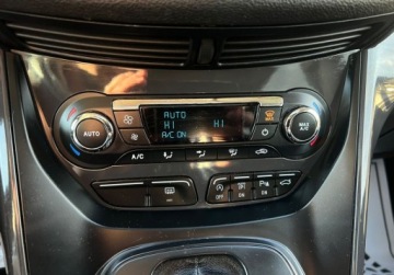 Ford Kuga II 2016 Ford Kuga bezwypadek jak nowaST-LINE INDIVIDUALpanorama 2.0 Diesel 163KM, zdjęcie 19