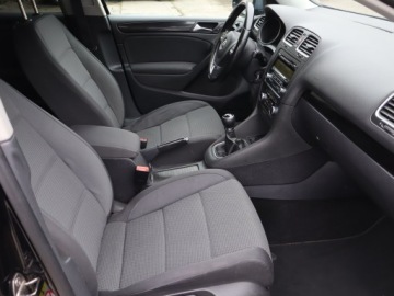 Volkswagen Golf VI Hatchback 5d 1.6 TDI-CR DPF BlueMotion 105KM 2010 VW Golf 1.6 TDI, 1. Właściciel, Klima, zdjęcie 8