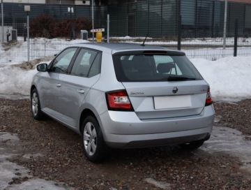 Skoda Fabia III Hatchback 1.2 TSI 110KM 2015 Skoda Fabia 1.2 TSI, Salon Polska, DSG, Klima, zdjęcie 3