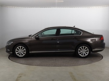 Volkswagen Passat B8 Limousine 2.0 TSI BlueMotion Technology 220KM 2017 VW Passat 2.0 TSI, Salon Polska, Serwis ASO, zdjęcie 2