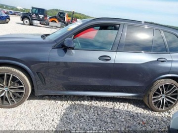BMW X5 G05 2020 BMW X5 M50i 2020 4.4l 4.4 Benzyna 523KM, zdjęcie 2