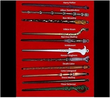 ВОЛШЕБНОЕ ОЖЕРЕЛЬЕ ГАРРИ ПОТТЕР НАБОР ВОЛШЕБНЫХ ПАЛОЧЕК 11 ШТ. - Брелок