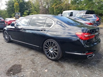 BMW Seria 7 G11-G12 2016 BMW Seria 7 750XI 2016 4.4l 4.4 Benzyna 445KM, zdjęcie 1
