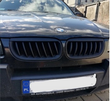 BMW X3 E83 04- MŘÍŽKA LEDVINA MASKA MAT P+L
