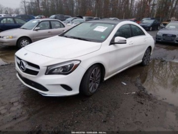 Mercedes CLA C118/X118 2019 Mercedes-Benz CLA 2019 r., 2,0L 4 MATIC 2.0 Benzyna 208KM