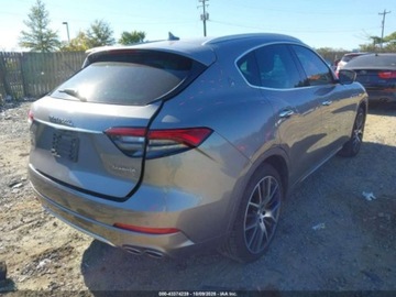 Maserati Levante 2021 Maserati Levante Granlusso 2021 3.0l 3.0 Benzyna 345KM, zdjęcie 5