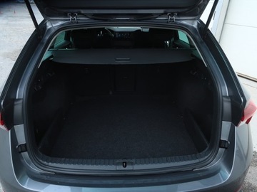 Skoda Octavia IV Scout 1.5 TSI ACT 150KM 2022 Skoda Octavia 1.5 TSI, Salon Polska, zdjęcie 12