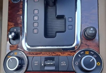 Volkswagen Touareg I 5.0 V10 TDI 313KM 2007 Volkswagen Touareg Volkswagen Touareg 5.0 V10 TDI Tiptr 4.9 Diesel 313KM, zdjęcie 5