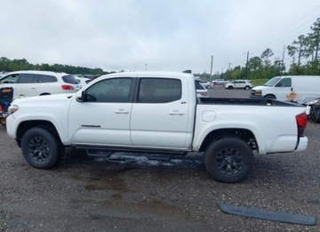 Toyota Tacoma II 2023 Toyota Tacoma 2023, 3.5L, 4x4, SR5 V6, od ubezpieczalni, zdjęcie 6