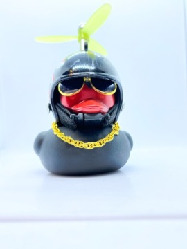 РЕЗИНОВАЯ УТОЧКА ДЛЯ АВТОМОБИЛЯ В ШЛЕМЕ УТОЧКА НА ПРОПЕЛЛЕ ПАНЕЛИ