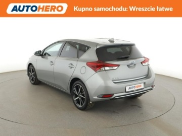 Toyota Auris II Hatchback 5d Facelifting 1.8 Hybrid 136KM 2017 Toyota Auris navi kamera grzane fotele tempomat, zdjęcie 3