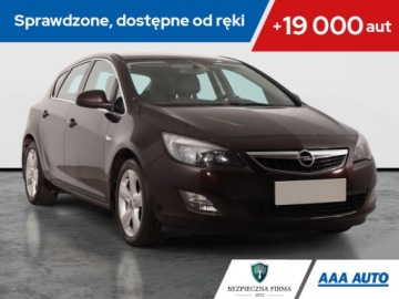Opel Astra J Hatchback 5d 1.4 Turbo ECOTEC 140KM 2011 Opel Astra 1.4 T, Salon Polska, GAZ, Navi, Klima