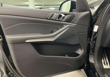 BMW X5 G05 SUV 2.0 25d 231KM 2022 BMW X5 X5 25d xDrive, M Pakiet sportowy, Faktura VAT 23, Salon Polska 2.0, zdjęcie 6