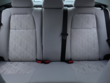 Citroen C-Elysee II Sedan Facelifting 1.6 VTi 115KM 2017 Citroen C-Elysee 1.6 VTi, Salon Polska, zdjęcie 9